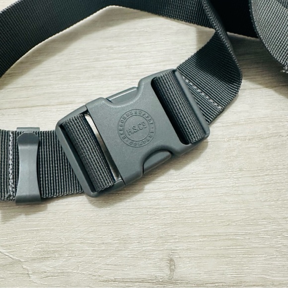 HERSCHEL LIGHT FIFTEEN FANNY/BELT BAG - Picture 9 of 9